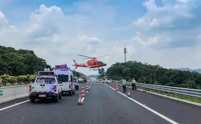 桐梓高速公路汽车救援案例